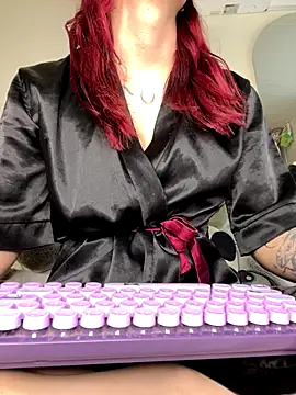 devlin nurmi online show from October 2025 01:23:01 PM