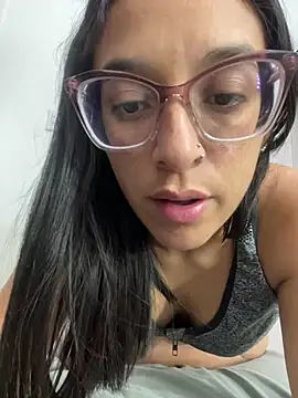 Ninnfa online show from February 2025 11:33:02 PM