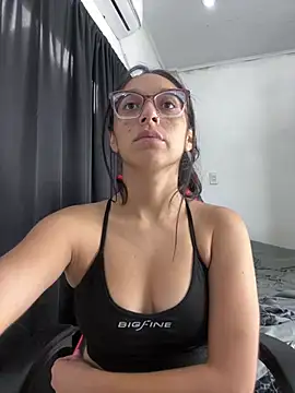 Ninnfa online show from February 2025 05:36:01 PM