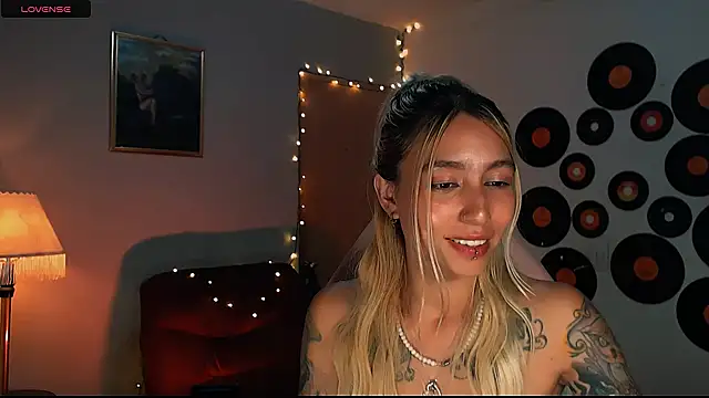 Saucy Jenn online show from February 2025 06:49:02 AM