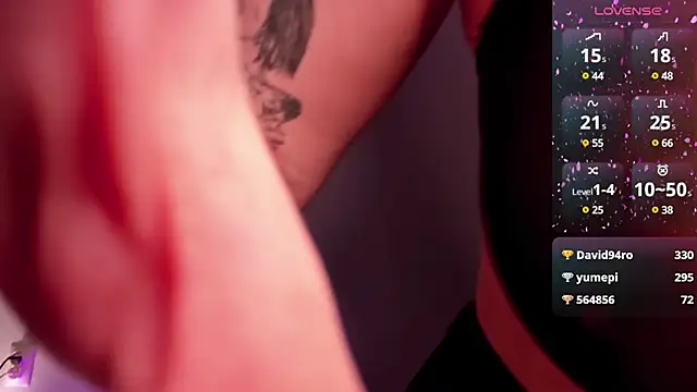 SarahRomantic online show from December 2024 12:30:01 PM