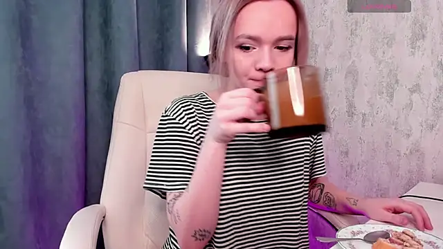 SarahRomantic online show from January 2025 08:35:02 AM