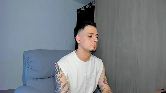 alejandro calderon1 online show from March 2025 04:45:02 AM