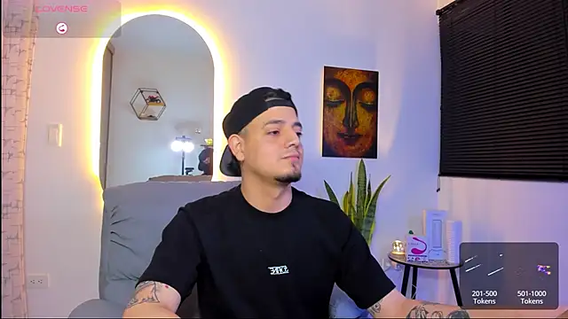 Snapshot of alejandro_calderon1 chatting on January 2026 03:20:01 AM alejandro calderon1 online show from January 2026 03:20:01 AM