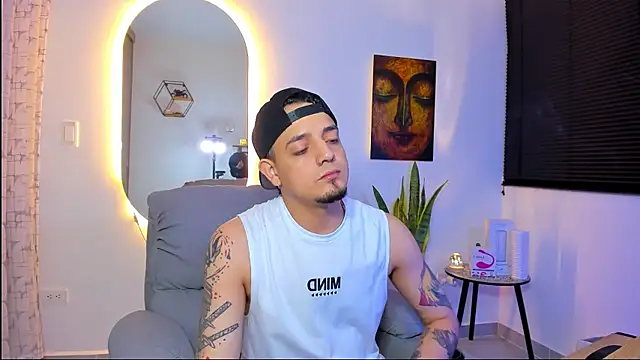 Snapshot of alejandro_calderon1 chatting on January 2026 04:50:02 AM alejandro calderon1 online show from January 2026 04:50:02 AM