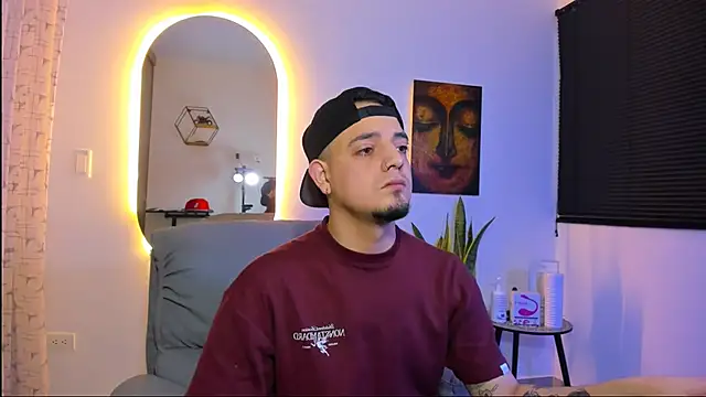 Snapshot of alejandro_calderon1 chatting on February 2026 10:15:01 PM alejandro calderon1 online show from February 2026 10:15:01 PM