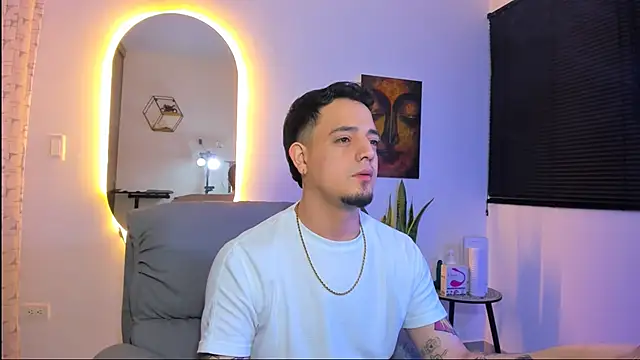 Snapshot of alejandro_calderon1 chatting on February 2026 04:16:02 AM alejandro calderon1 online show from February 2026 04:16:02 AM