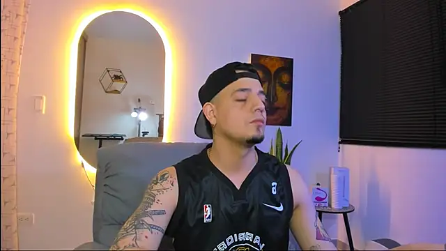 alejandro calderon1 online show from March 2026 04:19:01 AM