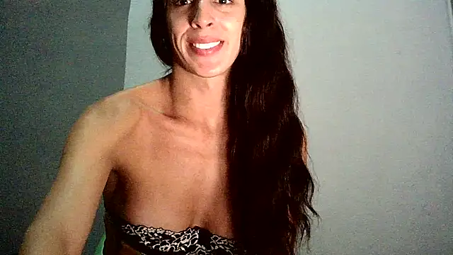 Snapshot of AlexiaDuucan chatting on January 2025 06:07:01 PM AlexiaDuucan online show from January 2025 06:07:01 PM