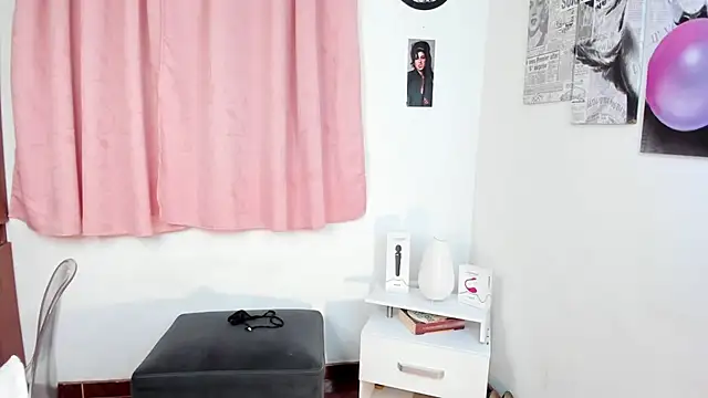 melisa es online show from March 2025 11:53:01 PM