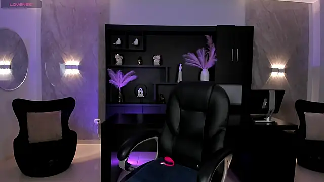 Snapshot of JennaOlsonX chatting on December 2025 06:02:01 PM JennaOlsonX online show from December 2025 06:02:01 PM