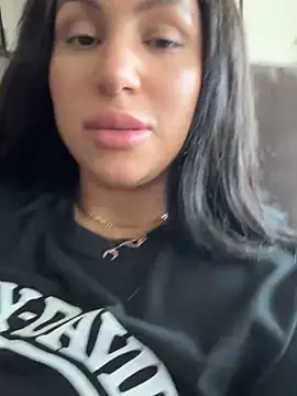 MeghanXO online show from September 2025 01:27:02 PM