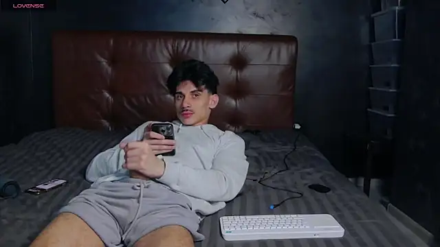 DanielCrush1 online show from January 2026 07:11:01 PM