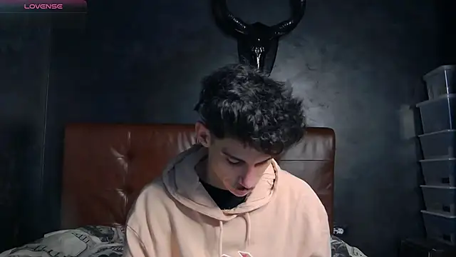 DanielCrush1 online show from February 2026 07:45:02 AM