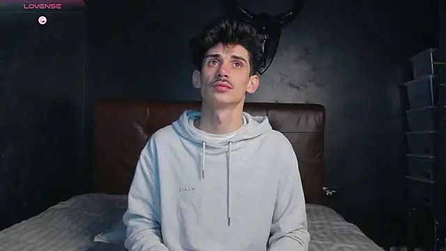 DanielCrush1 online show from March 2026 11:24:01 AM