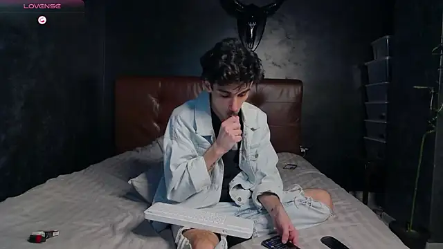 DanielCrush1 online show from April 2026 04:26:01 PM