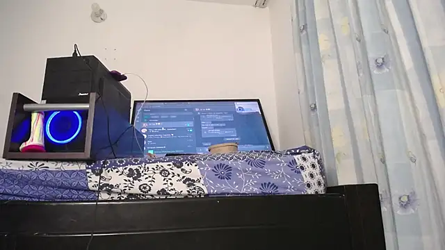 eolicasex online show from February 2025 11:04:02 PM