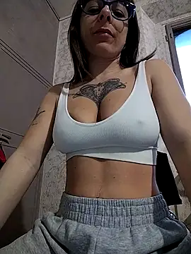 Snapshot of BoccadiFata chatting on February 2026 06:56:01 AM BoccadiFata online show from February 2026 06:56:01 AM