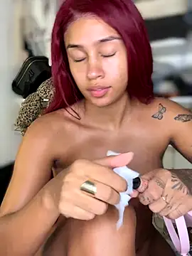 Snapshot of stormyy_ chatting on September 2025 09:05:02 PM stormyy online show from September 2025 09:05:02 PM