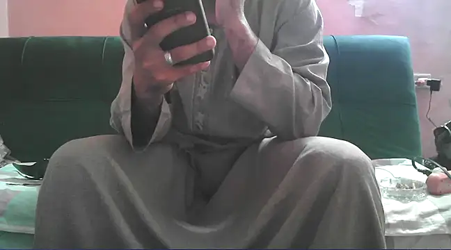 foxsanSs online show from February 2025 02:46:02 PM