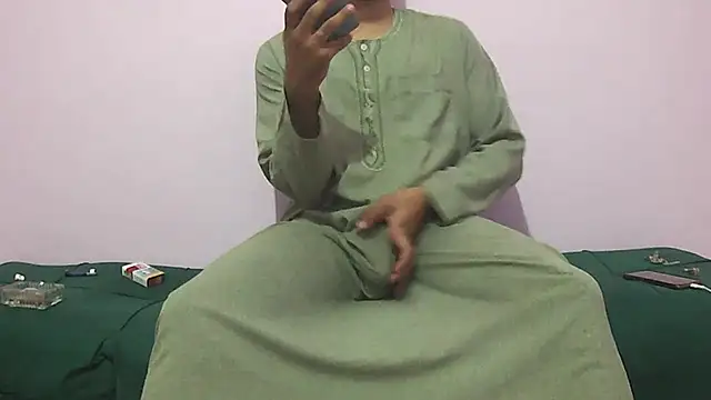 foxsanSs online show from September 2025 07:04:01 PM