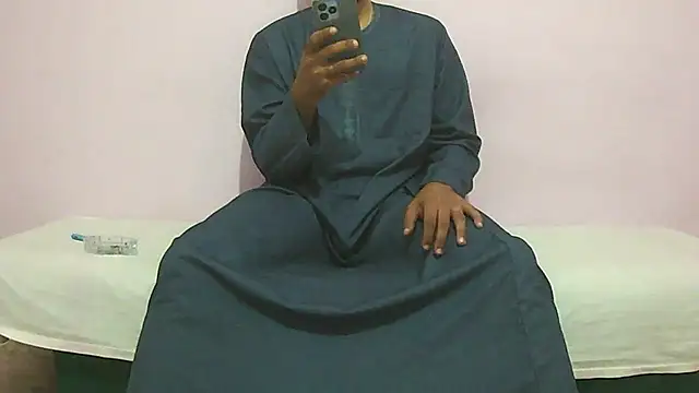 foxsanSs online show from October 2025 07:34:01 PM