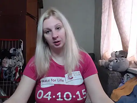 Snapshot of BustyBlond chatting on January 2025 08:25:02 AM BustyBlond online show from January 2025 08:25:02 AM