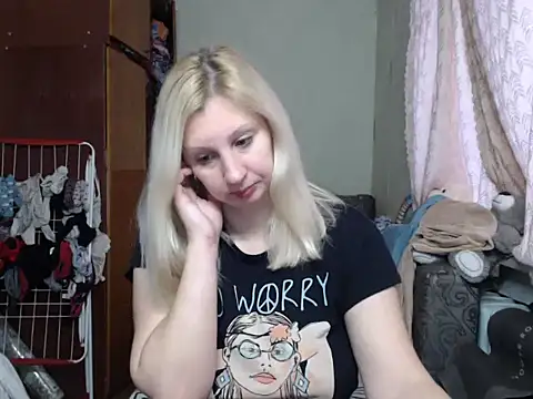 Snapshot of BustyBlond chatting on February 2025 03:10:02 PM BustyBlond online show from February 2025 03:10:02 PM