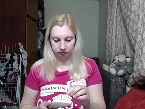 Snapshot of BustyBlond chatting on March 2025 04:23:02 PM BustyBlond online show from March 2025 04:23:02 PM