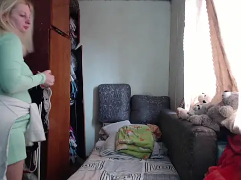 Snapshot of BustyBlond chatting on March 2025 09:09:02 AM BustyBlond online show from March 2025 09:09:02 AM