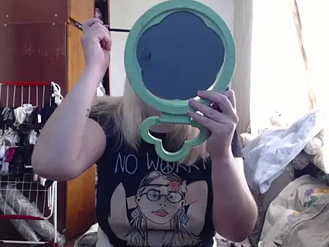 Snapshot of BustyBlond chatting on March 2025 05:41:02 AM BustyBlond online show from March 2025 05:41:02 AM