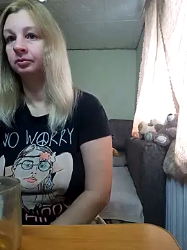 Snapshot of BustyBlond chatting on October 2025 05:08:02 AM BustyBlond online show from October 2025 05:08:02 AM