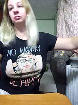 Snapshot of BustyBlond chatting on October 2025 04:57:02 AM BustyBlond online show from October 2025 04:57:02 AM