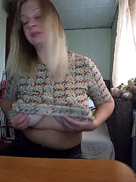 Snapshot of BustyBlond chatting on November 2025 06:45:02 AM BustyBlond online show from November 2025 06:45:02 AM