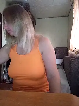 Snapshot of BustyBlond chatting on November 2025 05:17:01 AM BustyBlond online show from November 2025 05:17:01 AM