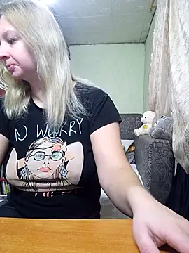 Snapshot of BustyBlond chatting on November 2025 04:45:02 AM BustyBlond online show from November 2025 04:45:02 AM