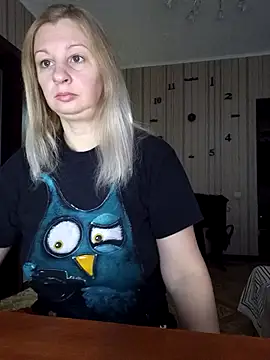 Snapshot of BustyBlond chatting on December 2025 05:46:02 AM BustyBlond online show from December 2025 05:46:02 AM