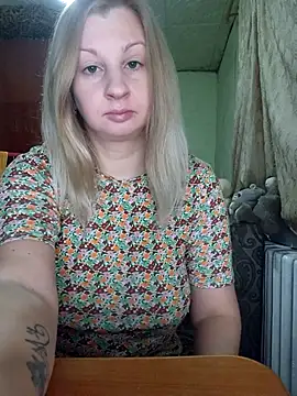 Snapshot of BustyBlond chatting on January 2026 04:26:01 AM BustyBlond online show from January 2026 04:26:01 AM