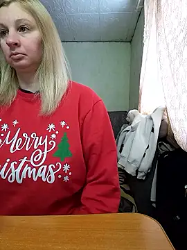 Snapshot of BustyBlond chatting on January 2026 01:26:01 PM BustyBlond online show from January 2026 01:26:01 PM