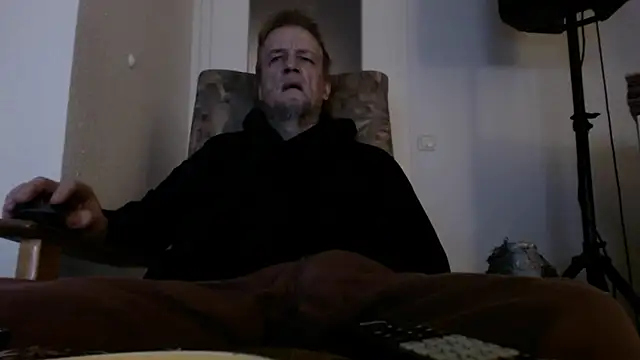 Snapshot of Cordt27 chatting on November 2025 08:08:02 PM Cordt27 online show from November 2025 08:08:02 PM