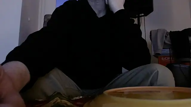 Snapshot of Cordt27 chatting on November 2025 05:17:01 PM Cordt27 online show from November 2025 05:17:01 PM