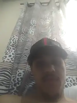 Snapshot of Miguel_I chatting on December 2025 07:20:01 PM Miguel I online show from December 2025 07:20:01 PM