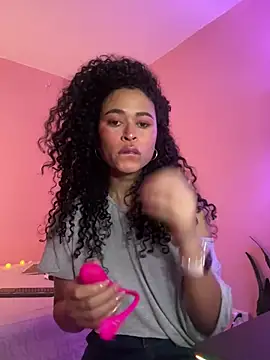 GabriSaenz online show from December 2024 09:26:01 PM