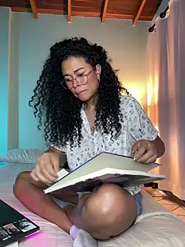 GabriSaenz online show from March 2025 01:29:02 PM