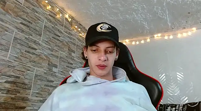 Snapshot of omar_alurba chatting on March 2025 11:16:02 PM omar alurba online show from March 2025 11:16:02 PM