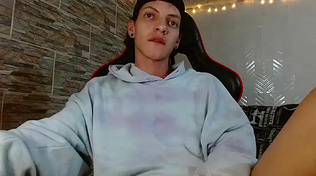 Snapshot of omar_alurba chatting on March 2025 02:23:02 AM omar alurba online show from March 2025 02:23:02 AM