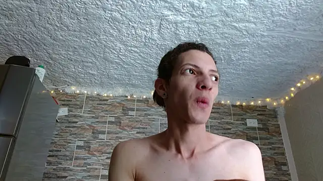 Snapshot of omar_alurba chatting on October 2025 05:37:02 PM omar alurba online show from October 2025 05:37:02 PM