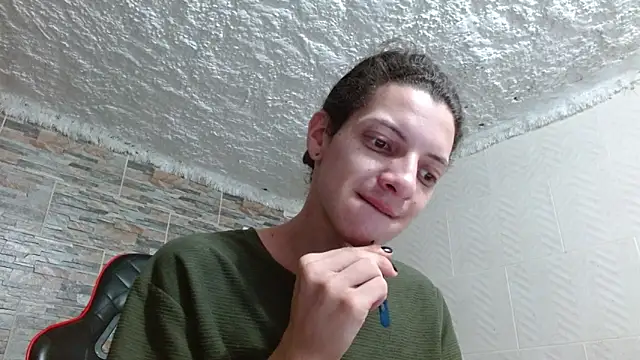 Snapshot of omar_alurba chatting on November 2025 07:14:02 PM omar alurba online show from November 2025 07:14:02 PM