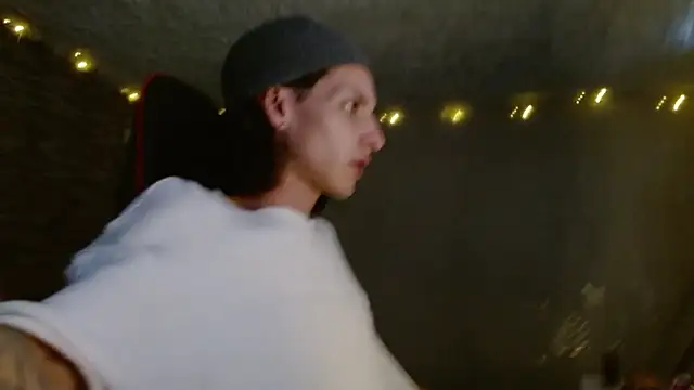 Snapshot of omar_alurba chatting on March 2026 06:46:02 PM omar alurba online show from March 2026 06:46:02 PM