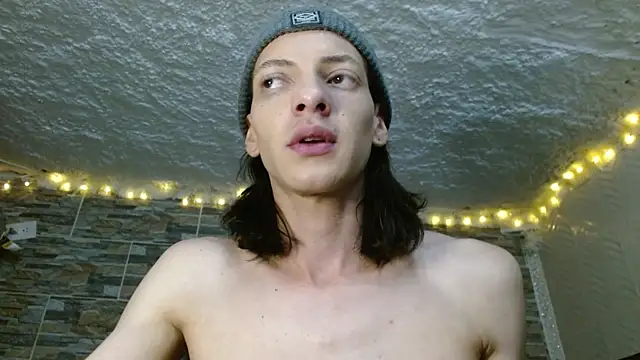 Snapshot of omar_alurba chatting on April 2026 11:09:01 PM omar alurba online show from April 2026 11:09:01 PM